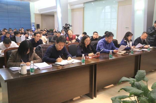 http://www.xaiu.edu.cn/__local/8/34/24/F219F177E3BB3934FEC1105269E_C1A90D4B_144B8.jpg