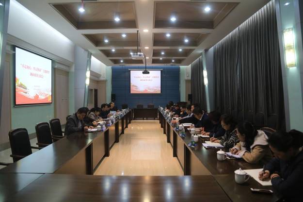 http://www.xaiu.edu.cn/__local/1/4C/E0/8F68C2AE78FB50F928BB2E7C21F_141D9717_131E0.png